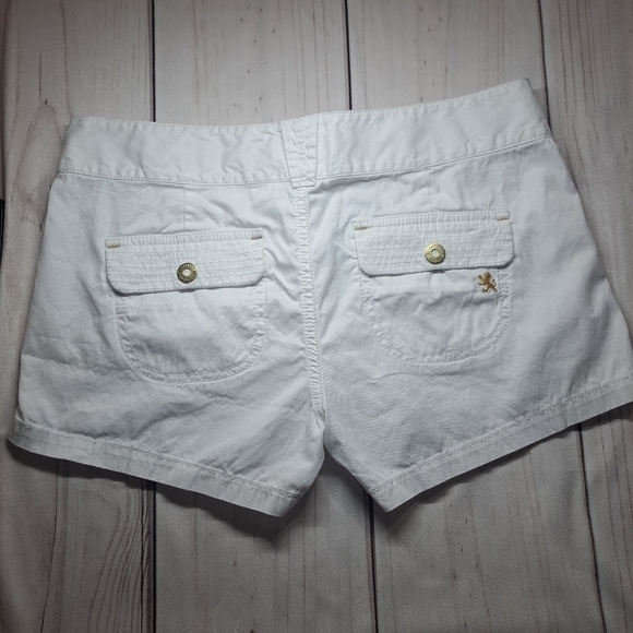 Express Shorts Womens Sz 4 Denim White Short Beach Summer Flap Pockets Buttons - Picture 1 of 8
